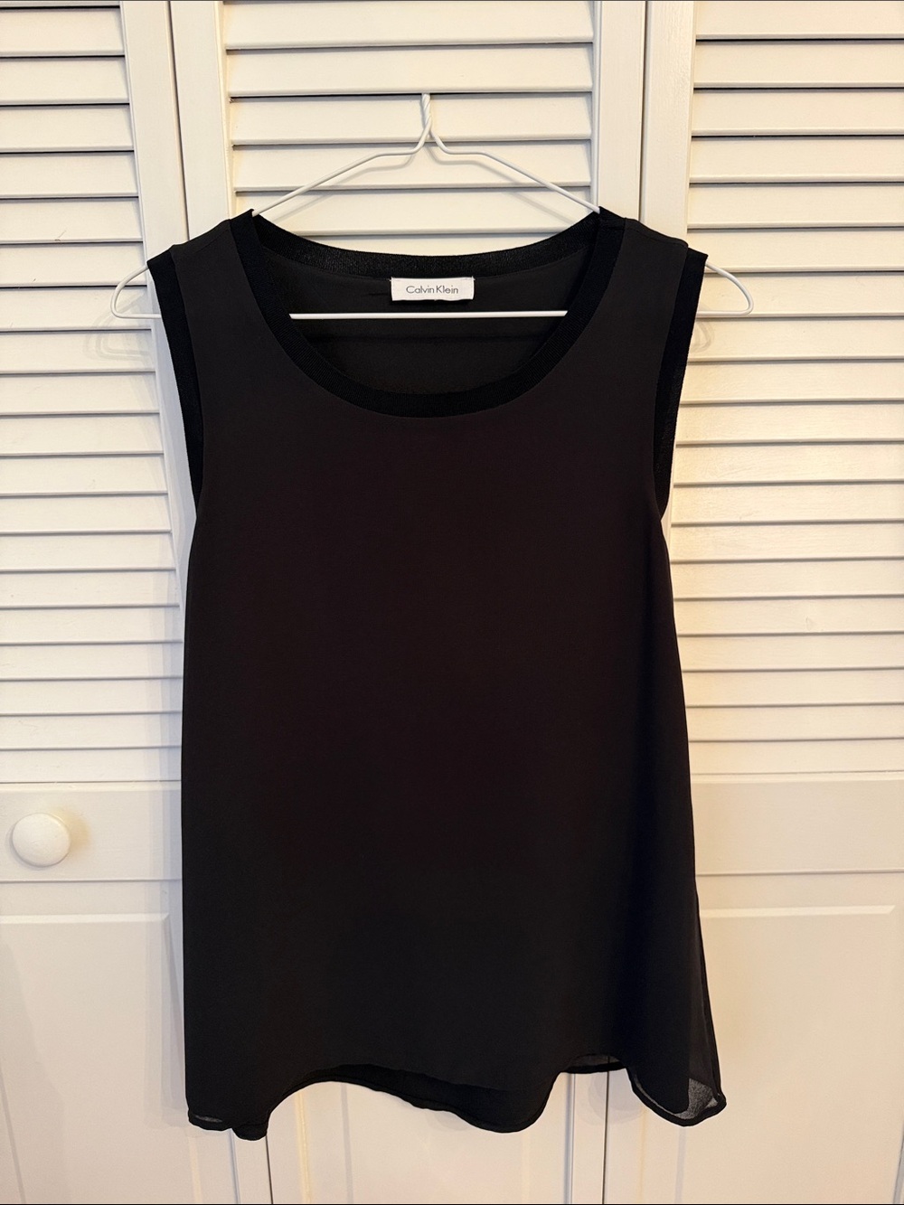 Calvin Klein Black Sleeveless Scoop-Neck Camisole